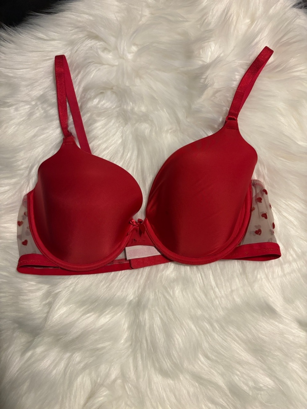 Victoria’s Secret Red Bra with red hearts 36C lined perfect coverage